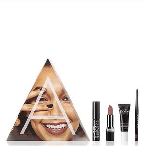 Naturally Radiant A Box, Avon.